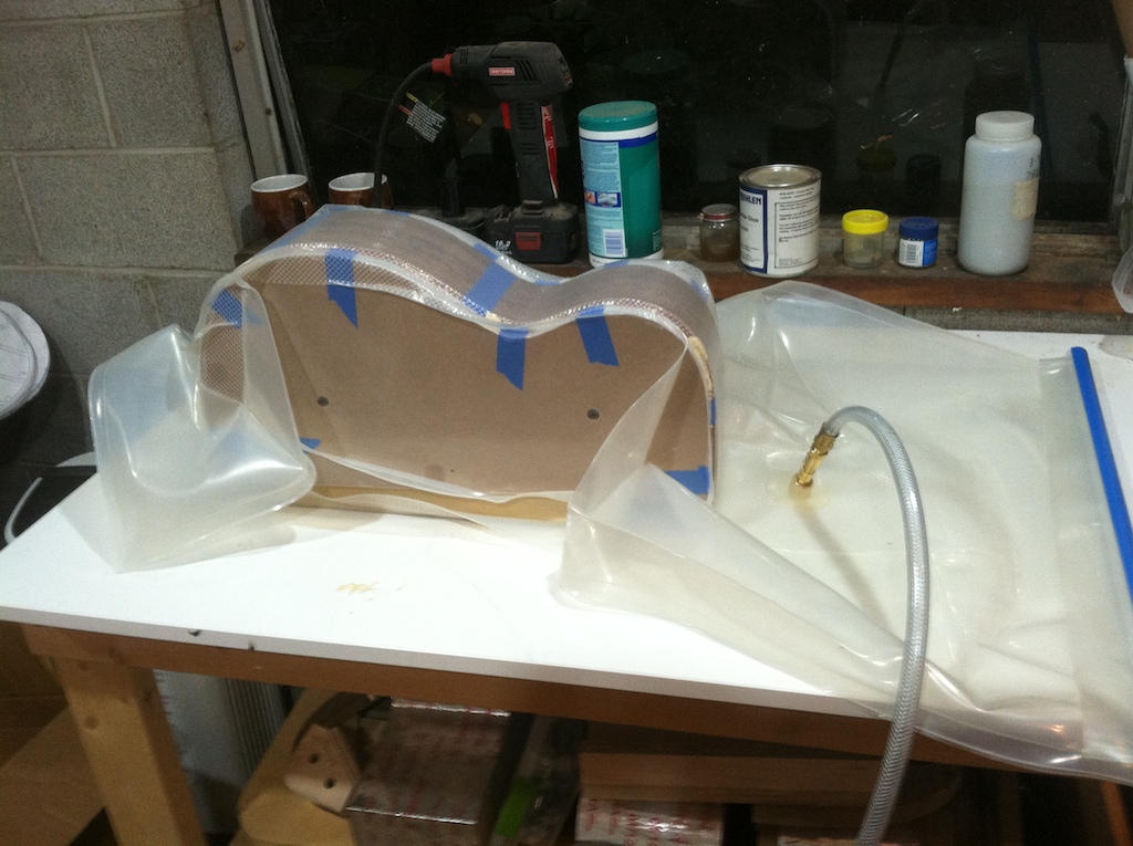 Side mold in the vacuum bag...