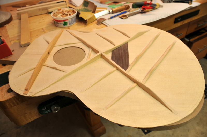 Ready for gluing the top to the rim.